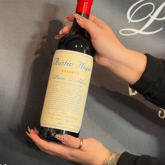 Wine. Food. A perfect pairing. 🍷✨

Our Tasting Club returns with a 5-course wine pairing dinner featuring Austin Hope wines and unforgettable flavors.

@hopefamilywines 
@austinhope 

📅 Feb 12 @ 6PM
📍 Parque 1055

Seats are limited, DM or call to book now!

#winepairings #805events #finedinning #austinhope #foodandwine