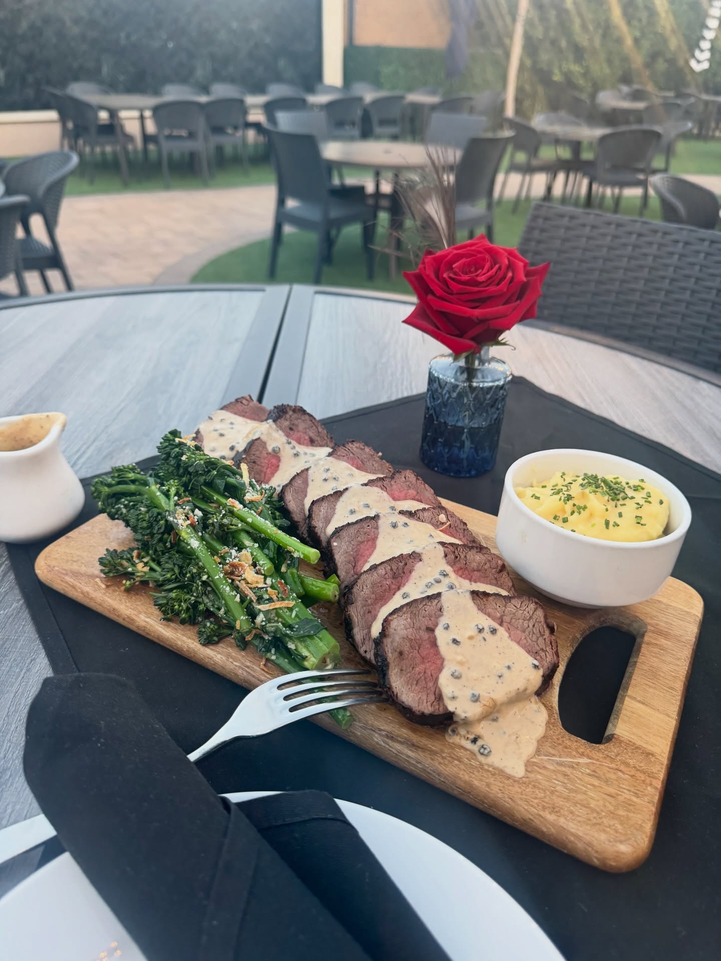 Chateaubriand 🤍
Holy moly… this is delicious.
Friday the 13th Dinner Special, let’s meet at the Parque!
✨ $185 

#chateaubriant #fridaythe13th #datenight #galentinesday #dinner