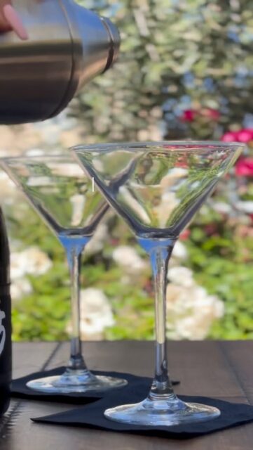 It’s time for our next Martini Club at Parque 1055! 
This month’s flavor screams spring and sunshine… hint hint, it involves Champagne 🥂✨

To celebrate, we’re doing a special giveaway! One lucky winner will receive a FREE Martini Club experience for you and a friend of your choice, plus a set of custom martini glasses to take home and remember the night. 🍸

How to enter:
• Follow us
• Like this post
• Tag your martini loving bestie (each tag = an extra entry)
• Share to your story for a bonus entry

Martini Club: Thursday, April 16th at Parque 1055
Reserve your spot now by sending us a DM, calling the restaurant, or booking online! 🌹 

#giveaway #martinis #cocktails #nightout #cheers