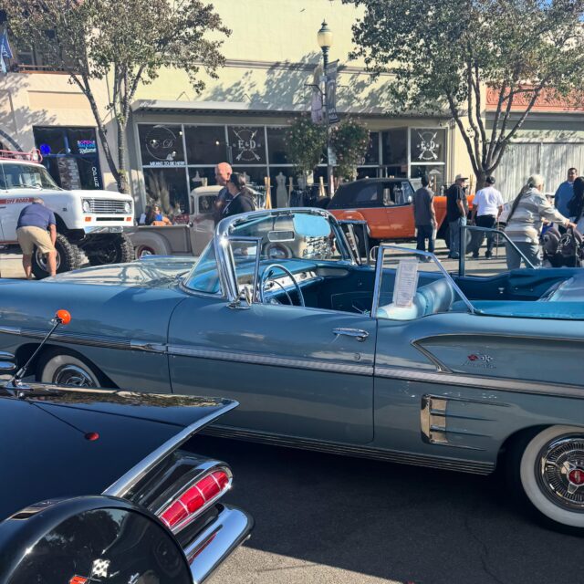 Cruise Night is rolling through Downtown Santa Paula tonight and we’ve got the perfect spot to keep the night going. 🚗✨

Join us at Parque 1055 for great food, craft cocktails, and live music from Rebel Heart playing until 9 PM. Grab a table, enjoy the patio, and make a night of it!

#cruisenight #santapaula #parque1055 #livemusic #venturacounty