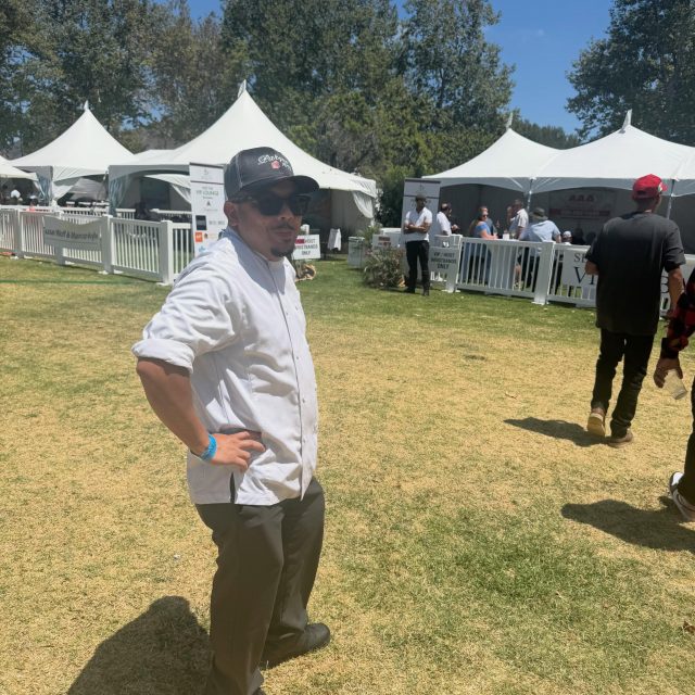 Did Chef David win….
Yes!
We got first place for his Paku Prime Filet:)
@parque1055 are winners two years in a row!
…
Thank you @cpwinefoodbrewfest for letting us participate in this amazing and meaningful event! @chef_david_alonso
