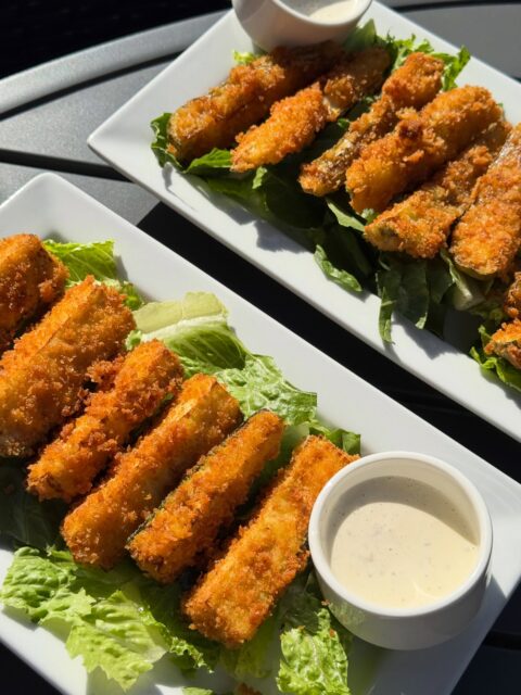 We’re experimenting with a few new Happy Hour menu items and need your help! 👀

What would you rather see on the menu?

🥒 Fried Pickles
OR
🌿 Fried Zucchini

Drop your vote in the comments and let us know why! The winning snack might just earn a permanent spot on our Happy Hour menu. 🍻

#parque1055 #happyhour #eats #foodie #venturacounty